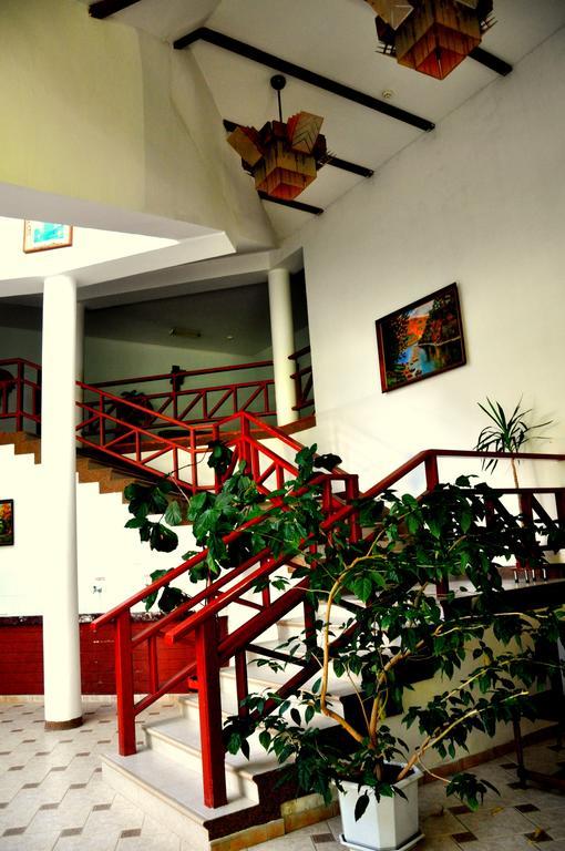 Sonyachna Polyana Hotel Екстериор снимка