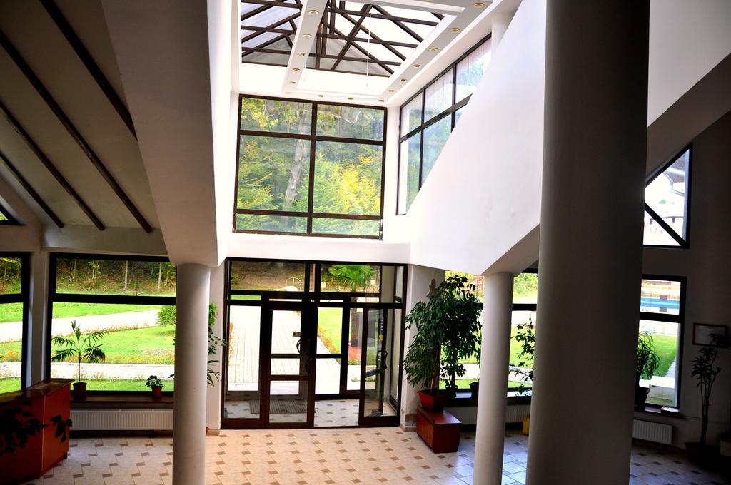 Sonyachna Polyana Hotel Екстериор снимка