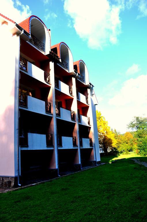 Sonyachna Polyana Hotel Екстериор снимка