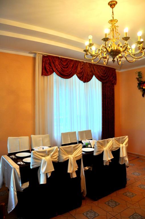Sonyachna Polyana Hotel Екстериор снимка